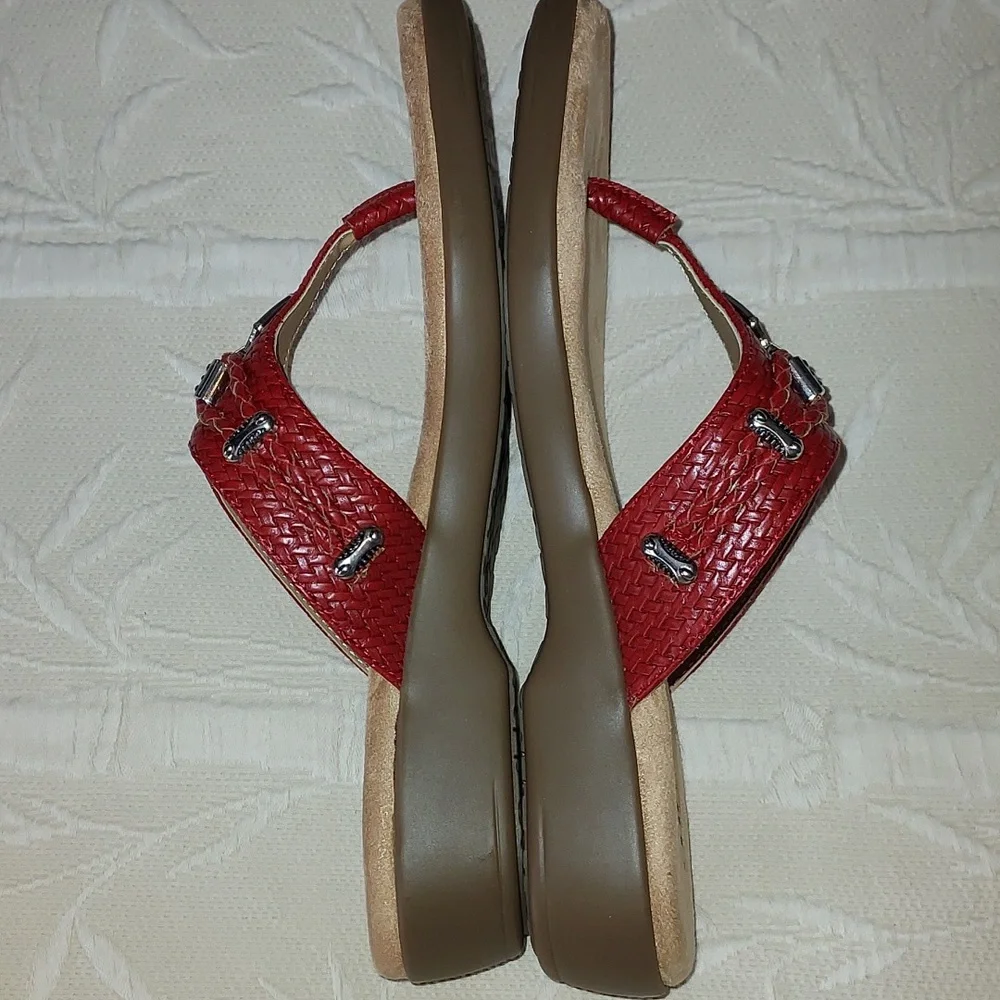NWOT Cliffs By White Moutain Sandals - Picture 5 of 11